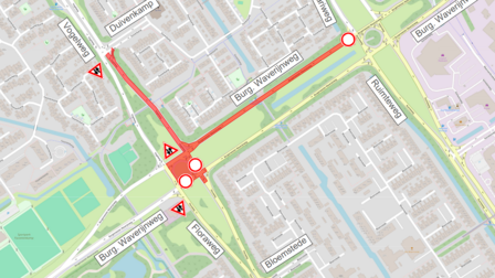 De Burgemeester Waverijnweg is afgesloten. Verkeer kan gebruik blijven maken van de Vogelweg in beide richtingen, hoewel 1 weghelft afgesloten is.